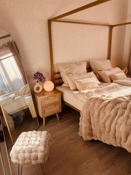 Amalfi Home - Stylish Apartment With Terrace Шёнефельд Экстерьер фото